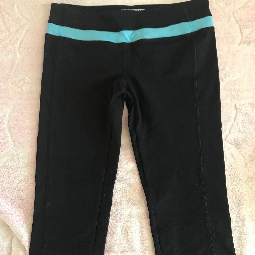 Please bundle to get a nice discount Forever 21 women  Biker shorts